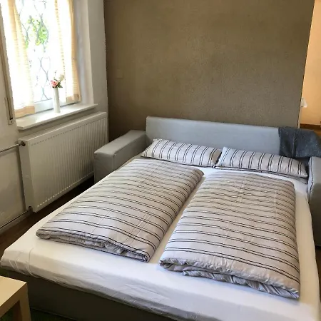 Rose Apartment *